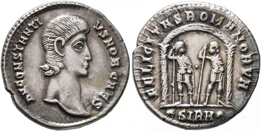 Agesilaos Antik Sikkeler Nümizmatik_Gallus (3).jpg